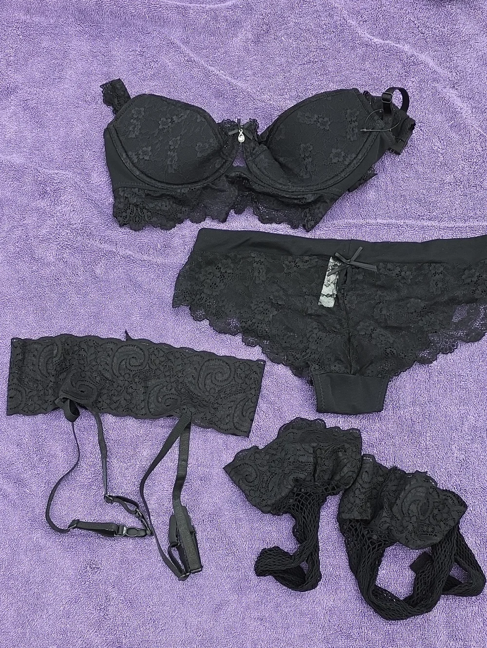 NWOT Black Lace Bra & Panty Set with Garters - Women Intimates